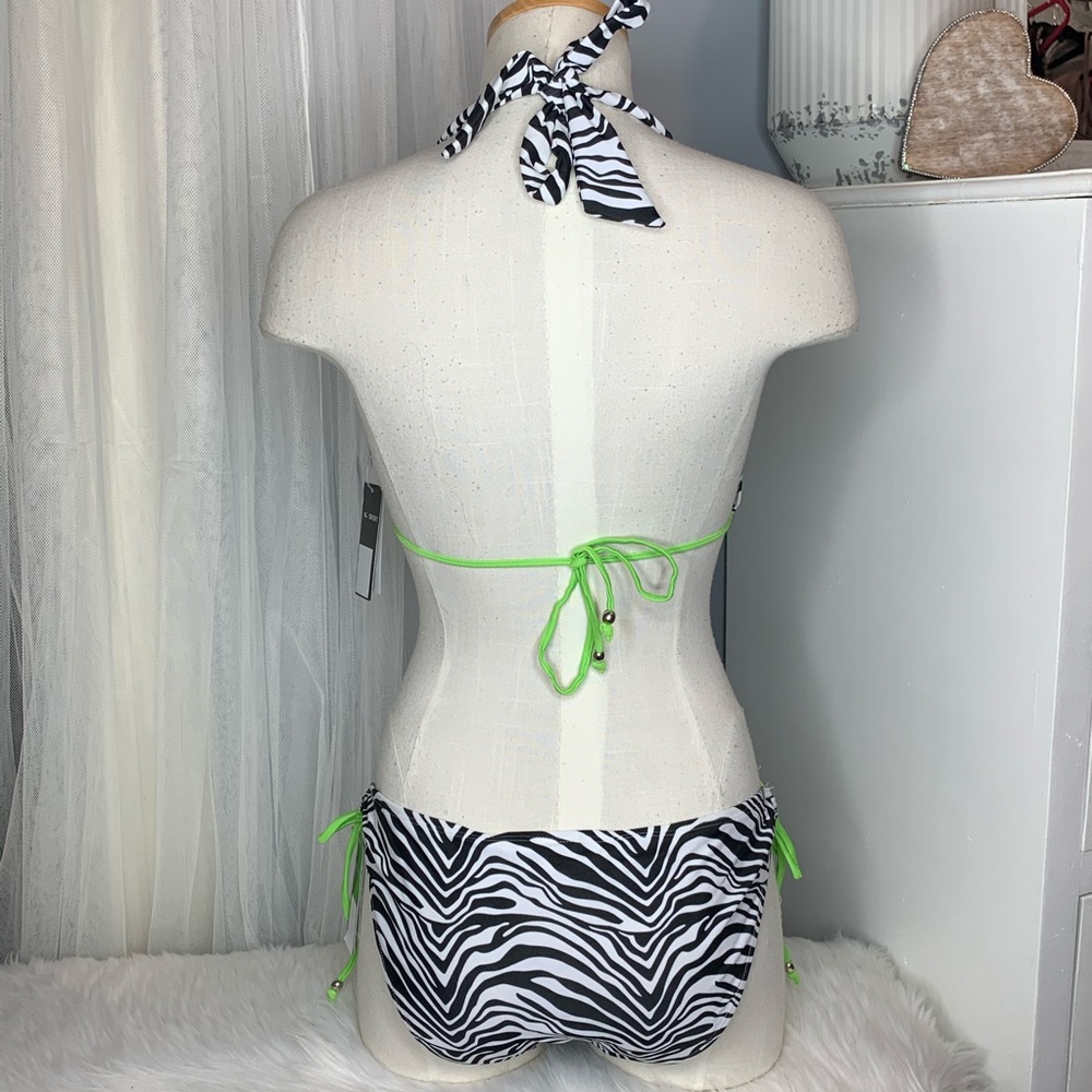 🦓💚👙 Zebra & Neon Green Bikini - Picture 4 of 4